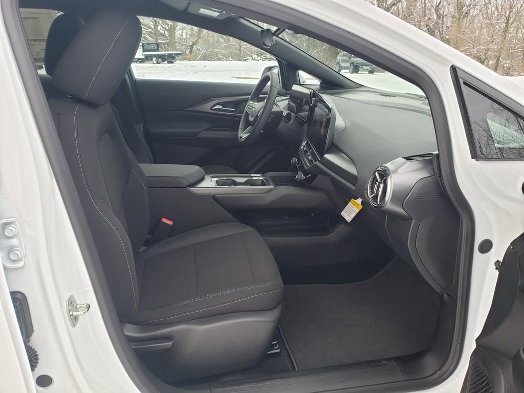 New 2026 Chevrolet Equinox EV LT image 21