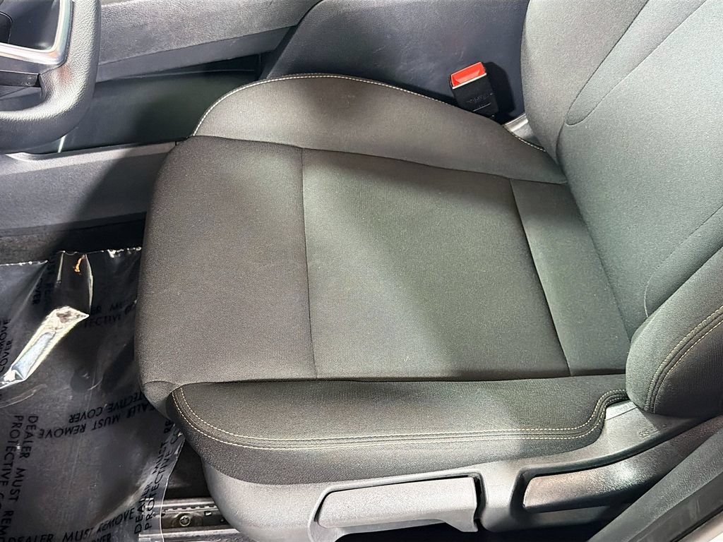 Used 2024 Nissan Rogue S FWD image 19