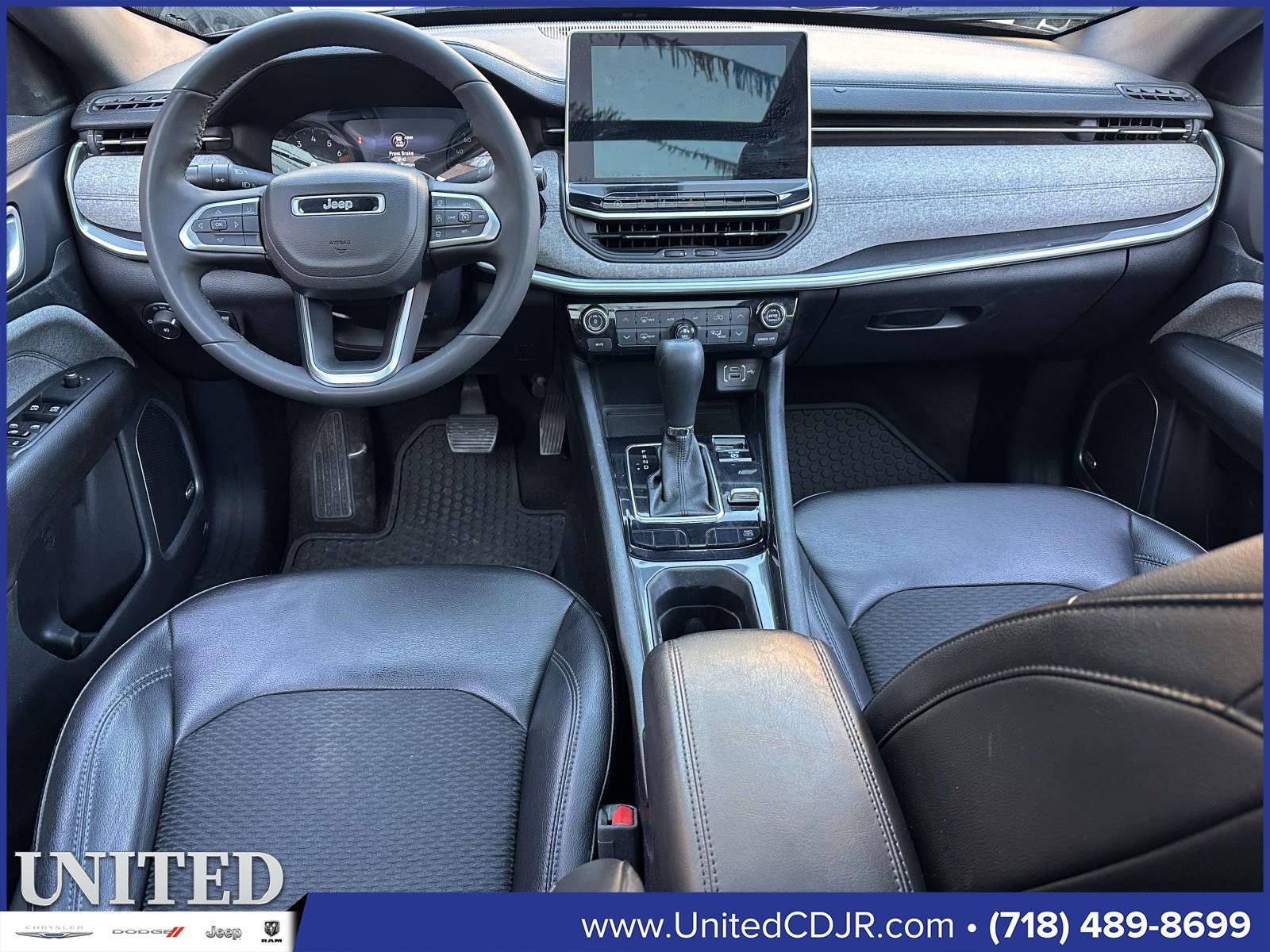 Used 2023 Jeep Compass Latitude w/ Sun and Sound Group image 19