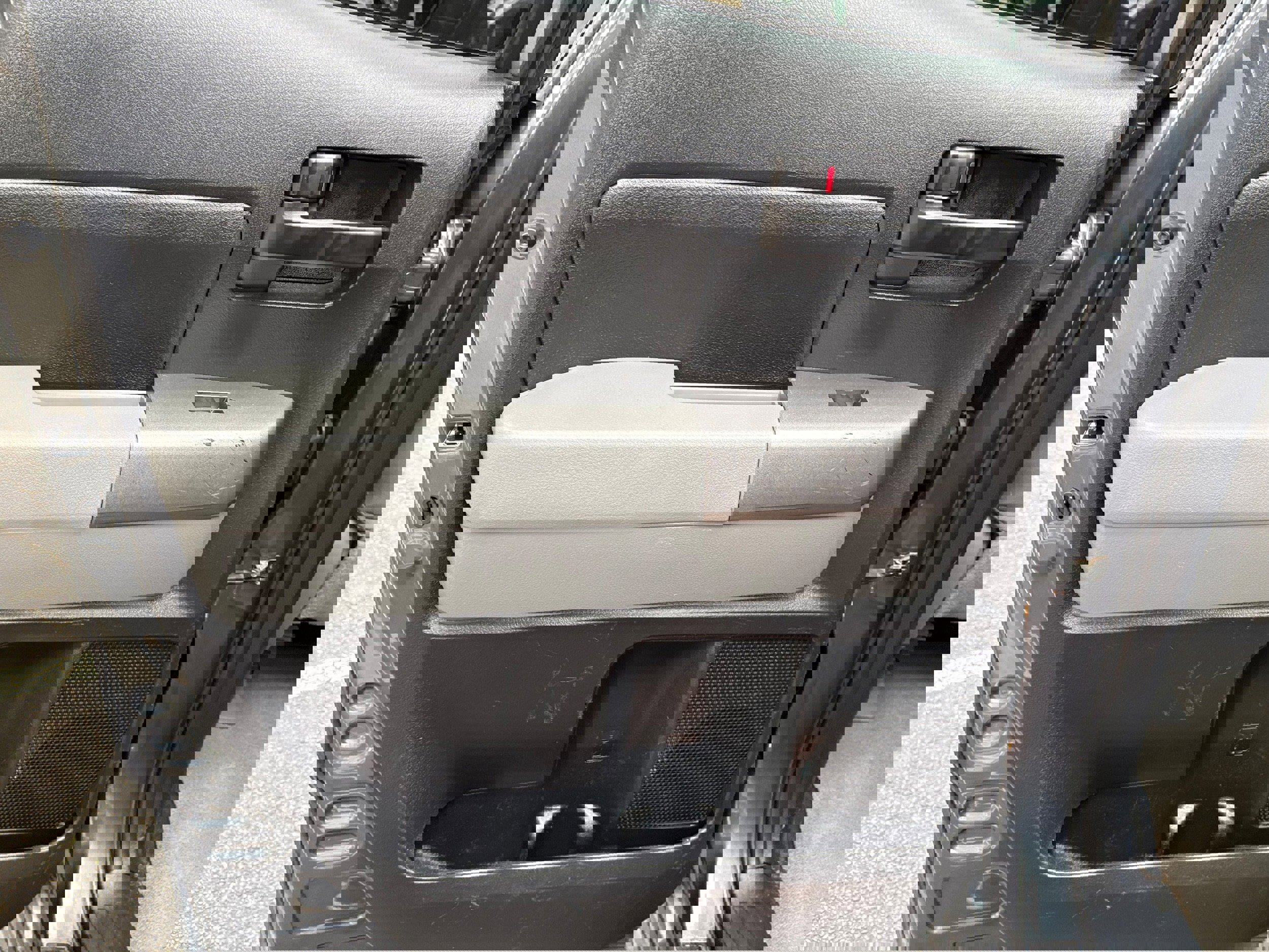 Used 2010 Toyota Tundra 4x4 Double Cab image 21