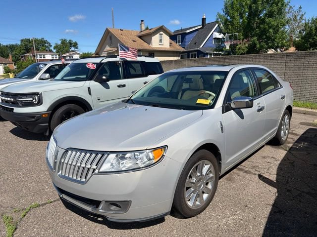 Used 2010 Lincoln MKZ FWD image 3