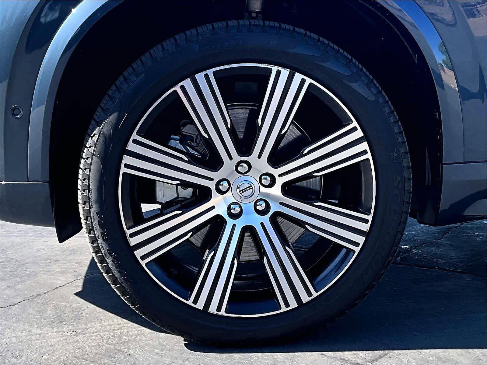 Used 2024 Volvo XC90 T8 Ultimate w/ Protection Package Premier AWD/4WD image 12