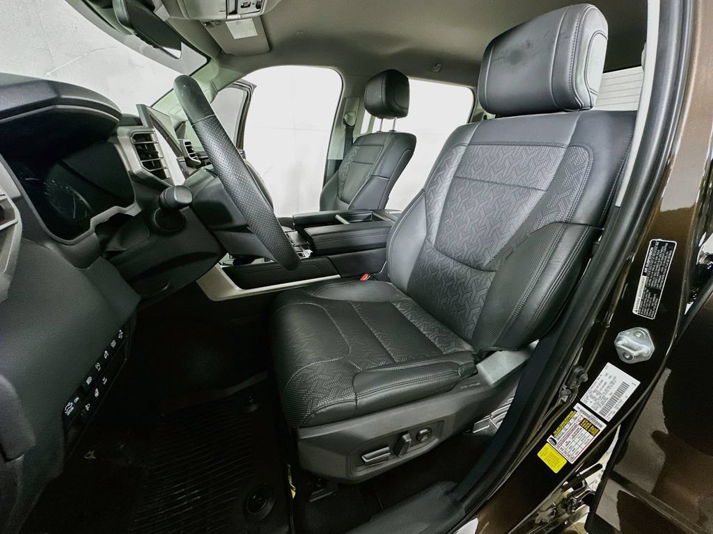 Used 2023 Toyota Tundra Limited AWD/4WD image 17