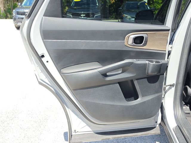 Used 2023 Kia Sorento EX w/ Panoramic Sunroof Package FWD image 14