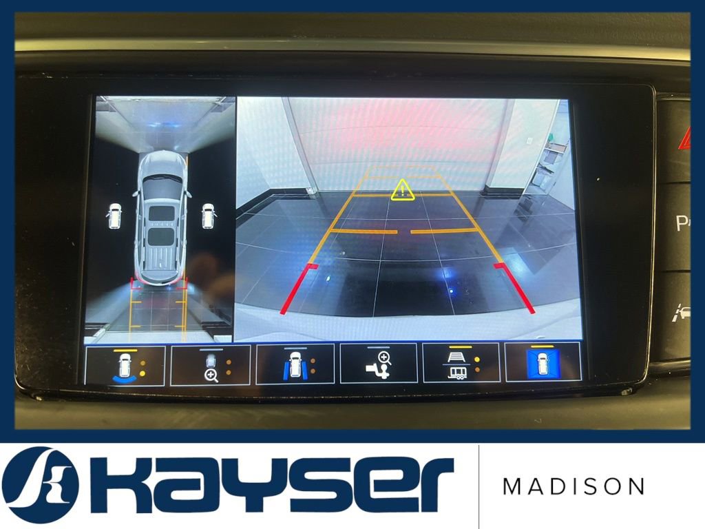 Used 2023 Buick Enclave Premium w/ Experience Buick Package image 10