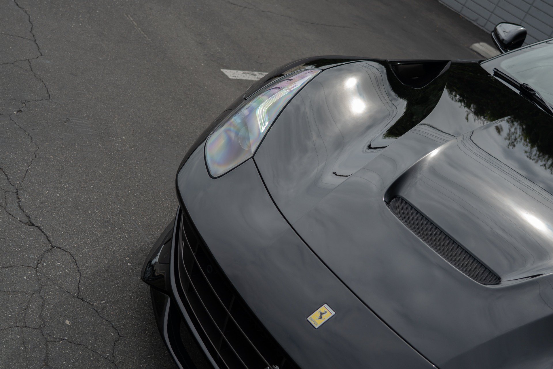 Used 2014 Ferrari F12 Berlinetta RWD image 17