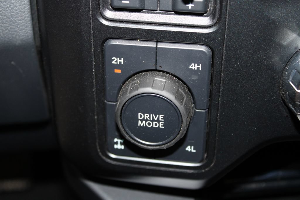 Used 2023 Ford F250 Lariat w/ Lariat Ultimate Package AWD/4WD image 48