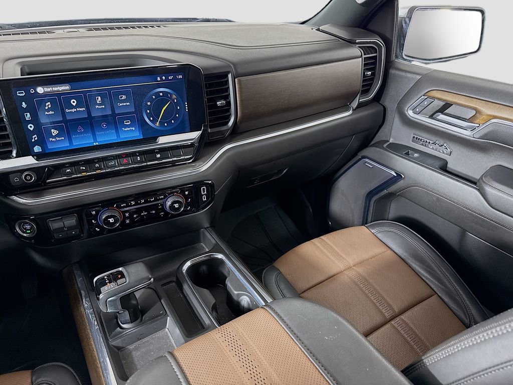 Used 2024 Chevrolet Silverado 1500 High Country w/ Technology Package AWD/4WD image 23