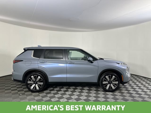 New 2026 Mitsubishi Outlander SE AWD/4WD image 4
