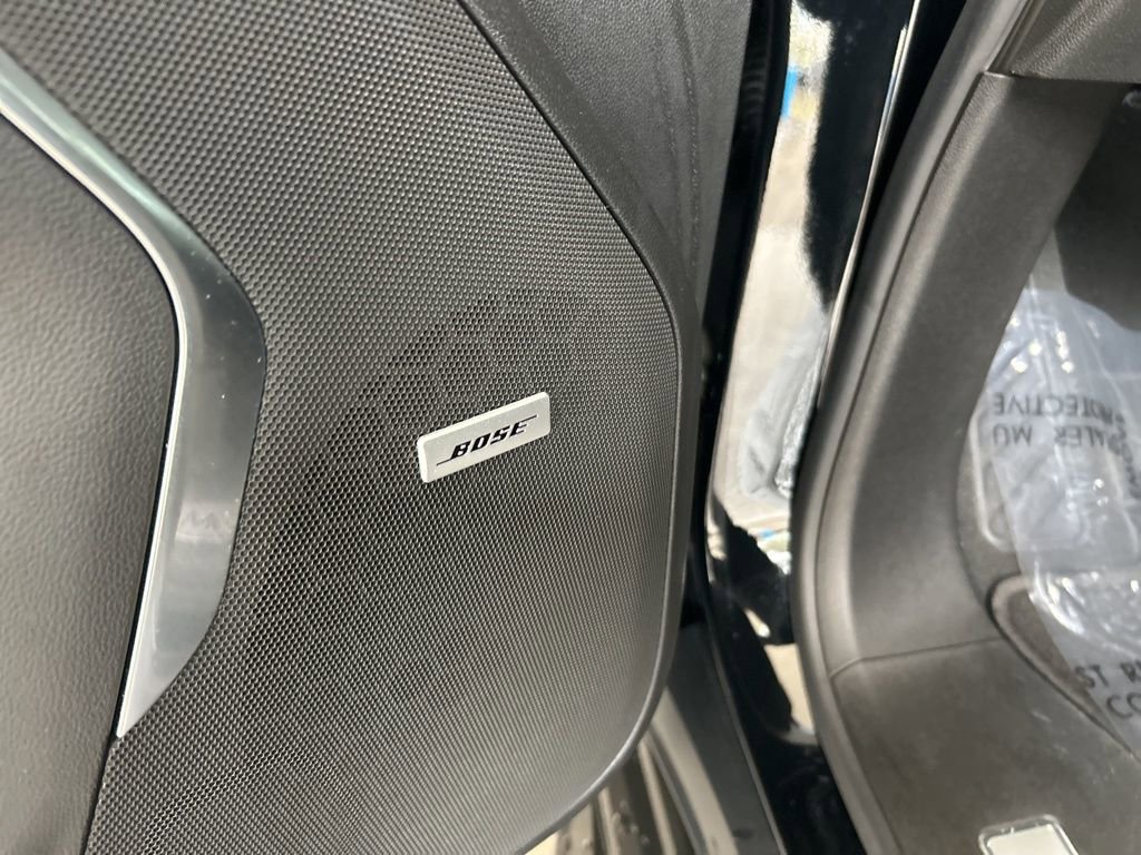 Used 2024 Chevrolet Suburban High Country w/ Advanced Technology Package image 49