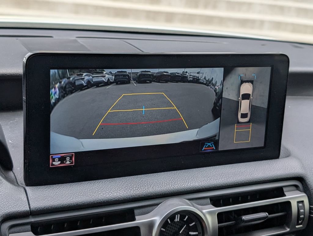 Used 2022 Lexus IS 350 F Sport RWD image 9