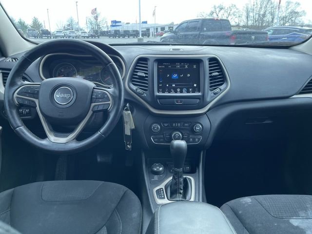 Used 2018 Jeep Cherokee Latitude image 19