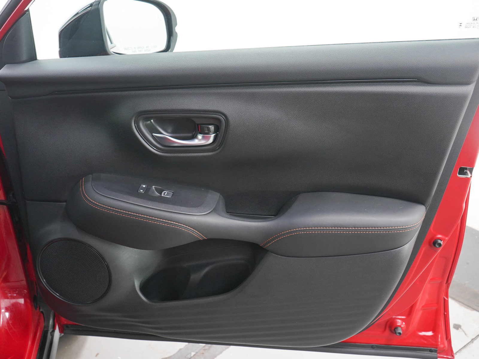 Used 2025 Honda HR-V Sport image 9