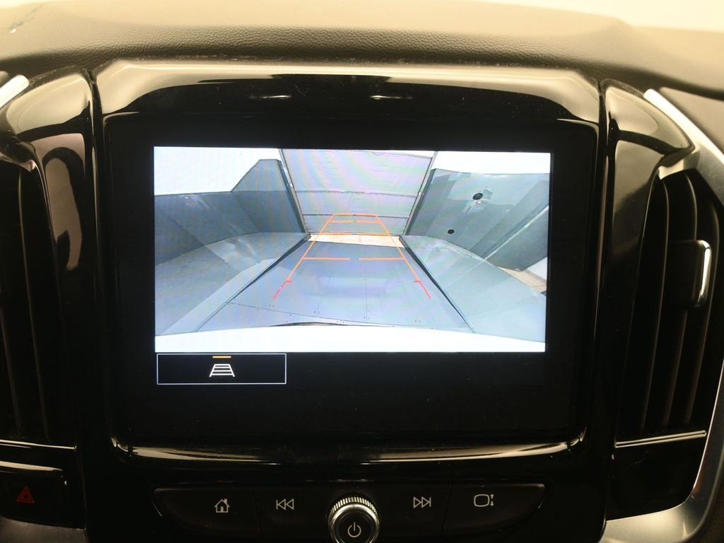 Used 2022 Chevrolet Traverse LT image 11