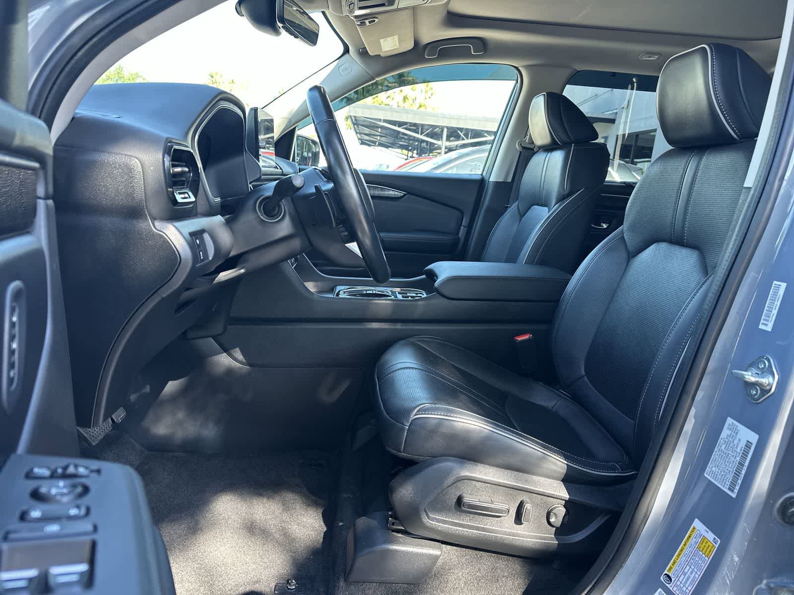 Used 2023 Honda Pilot Elite image 2