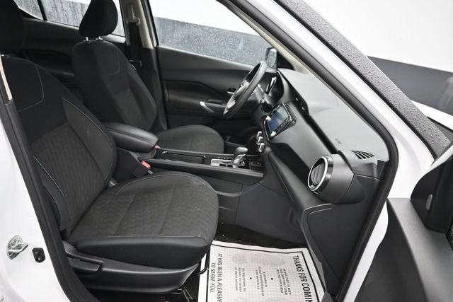 Used 2023 Nissan Kicks SV FWD image 8