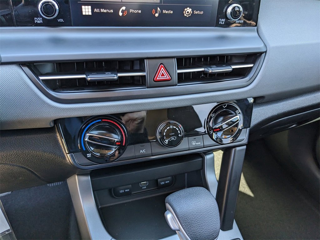 Certified 2025 Kia Seltos LX image 26