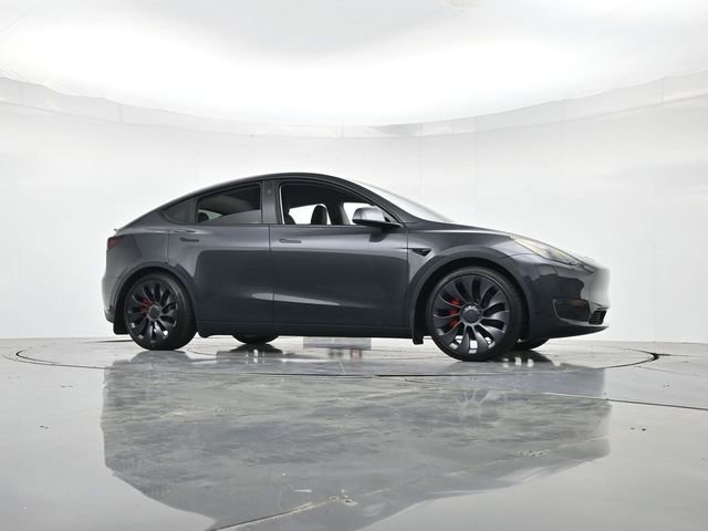 Used 2024 Tesla Model Y Performance image 35