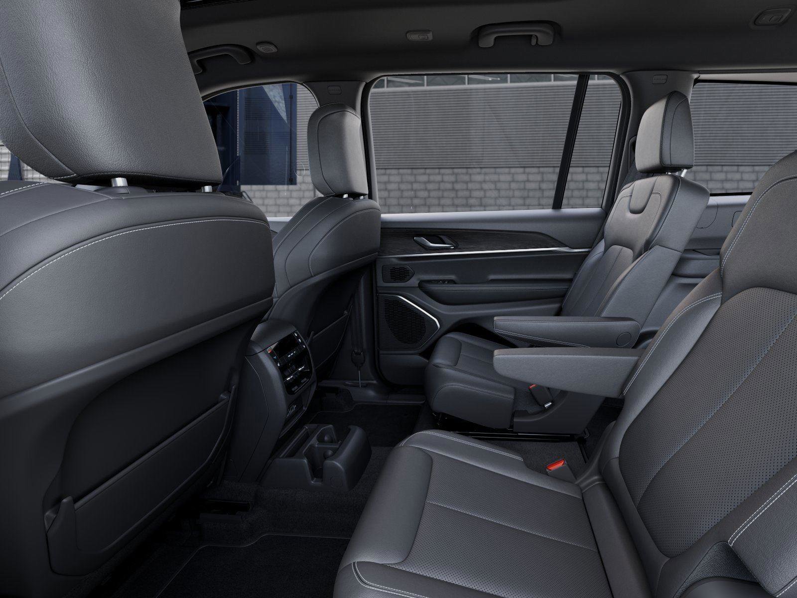 New 2026 Jeep Grand Cherokee L Limited image 23