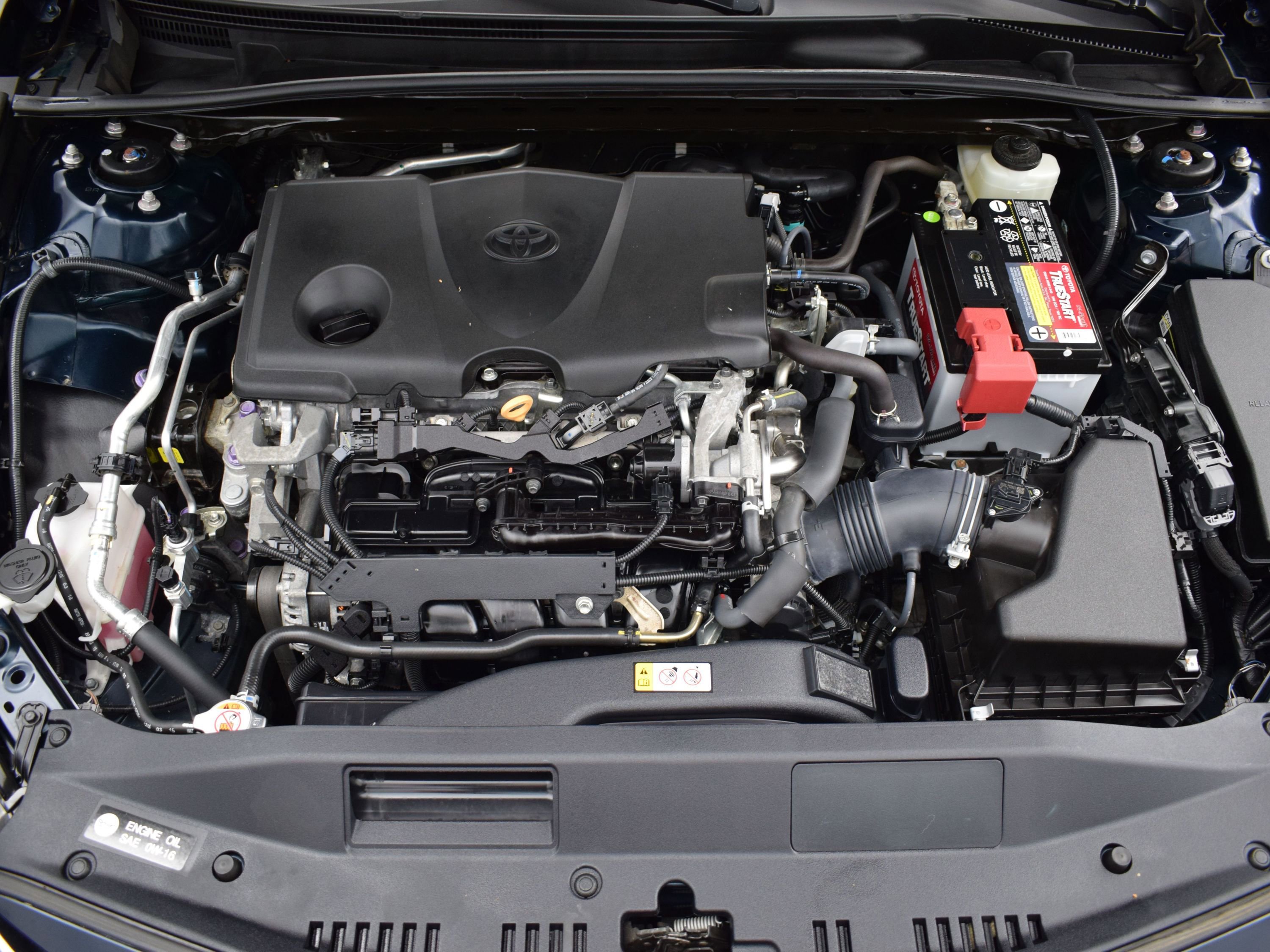 Used 2019 Toyota Camry LE image 9