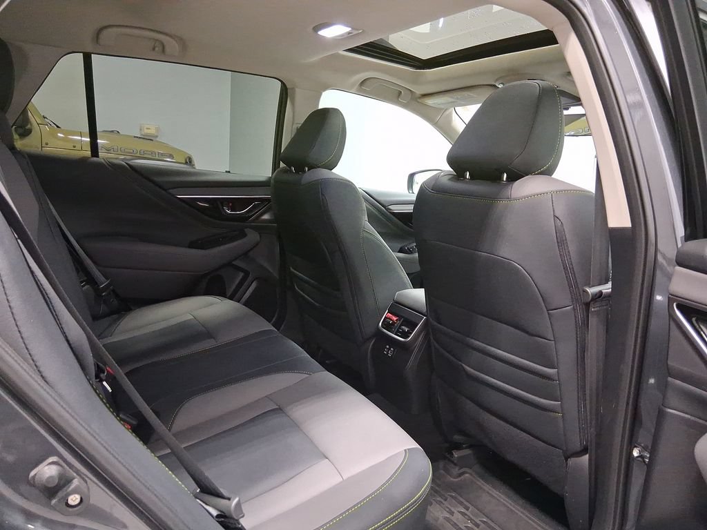 Used 2024 Subaru Outback Onyx Edition AWD/4WD image 31