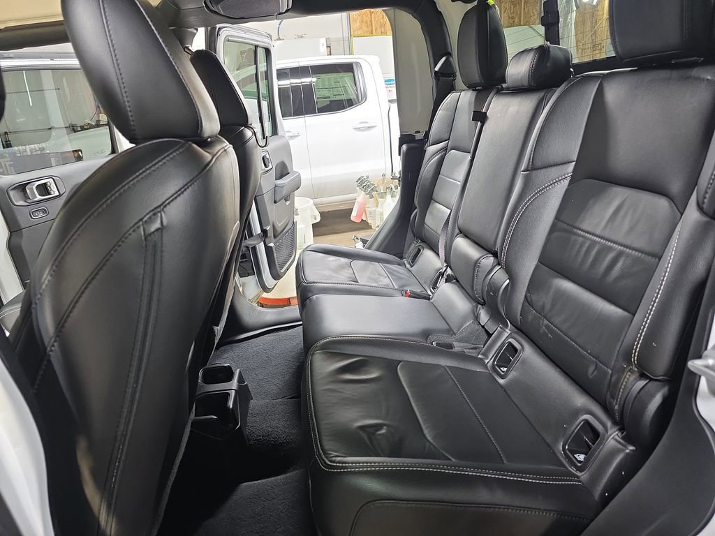 Used 2021 Jeep Gladiator Overland w/ Advanced Safety Group image 13