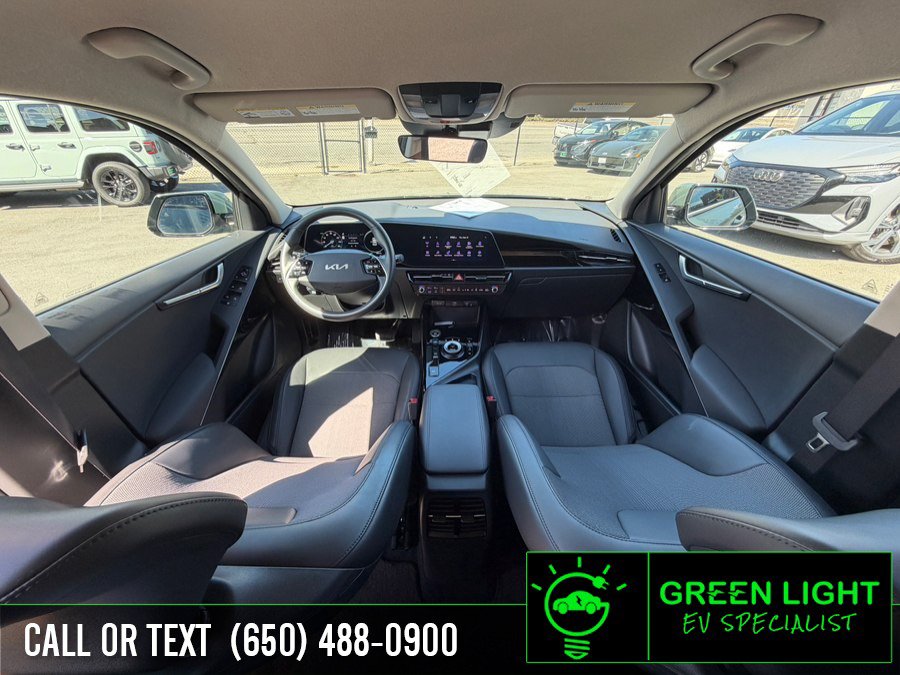 Used 2024 Kia Niro Wind FWD image 21