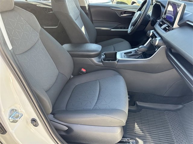 Used 2025 Toyota RAV4 XLE image 13