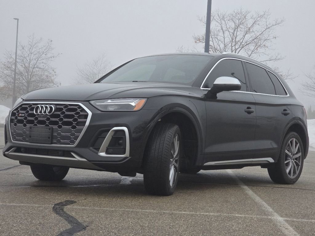 Used 2022 Audi SQ5 Premium Plus w/ Premium Plus Package AWD/4WD image 10