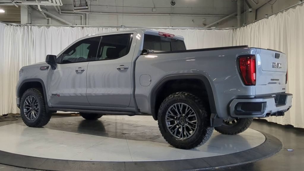 Used 2025 GMC Sierra 1500 AT4 w/ AT4 Premium Package AWD/4WD image 6