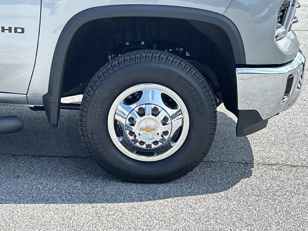 New 2026 Chevrolet Silverado 3500 LTZ w/ LTZ Plus Package AWD/4WD image 10