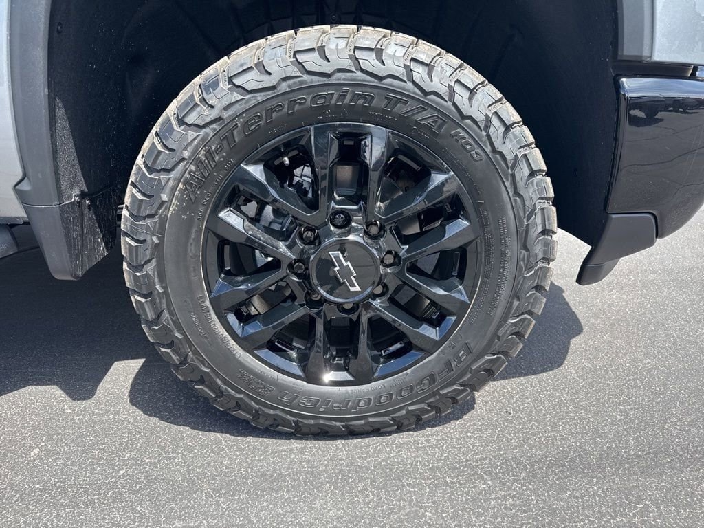 New 2026 Chevrolet Silverado 2500 LT w/ Trail Boss Package AWD/4WD image 3