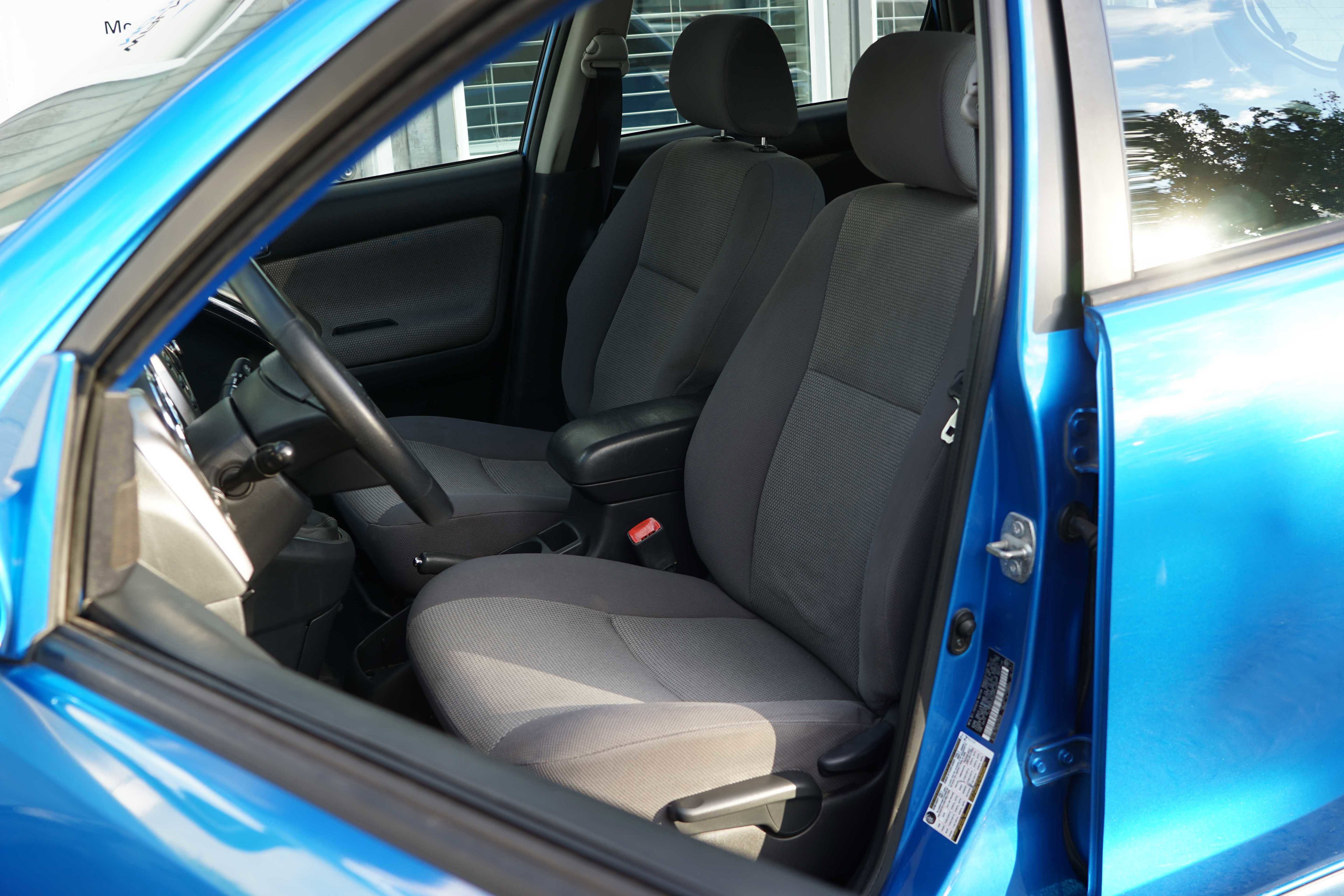 Used 2008 Toyota Matrix XR image 39