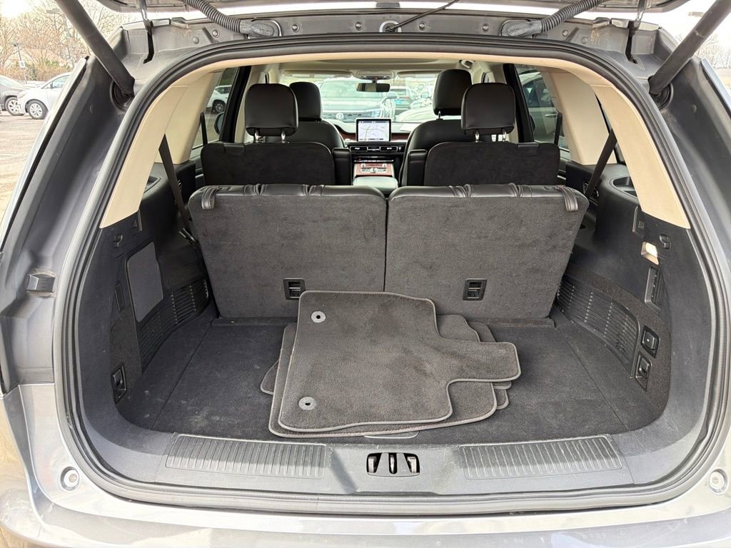 Used 2023 Lincoln Aviator Reserve image 28