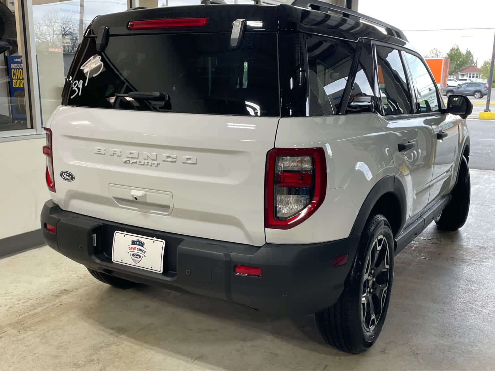 New 2026 Ford Bronco Sport Outer Banks w/ Outer Banks Tech Package+ AWD/4WD image 13