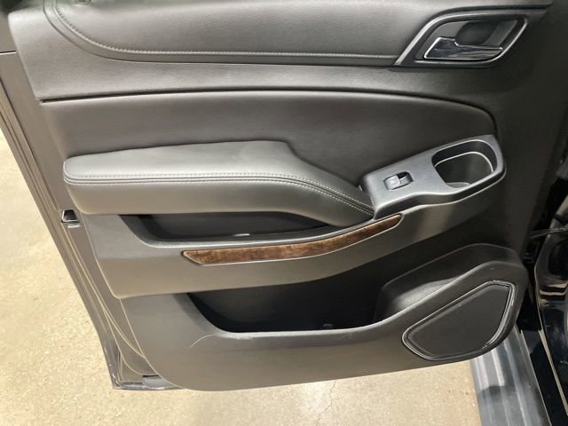 Used 2018 Chevrolet Suburban LT AWD/4WD image 25