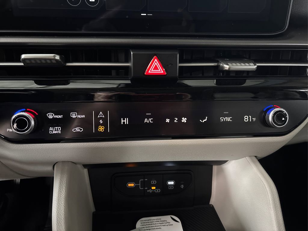 New 2026 Kia Sportage EX FWD image 32