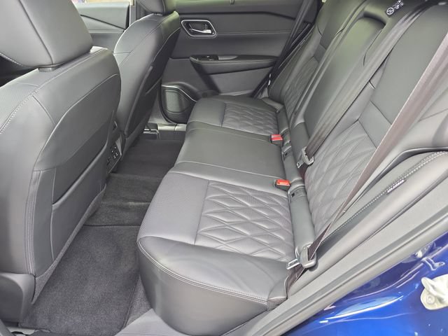 Certified 2026 Nissan Rogue Platinum w/ Platinum Premium Package AWD/4WD image 17