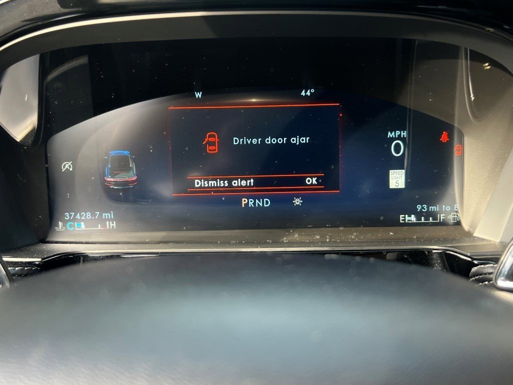 Used 2023 Lincoln Corsair FWD image 23