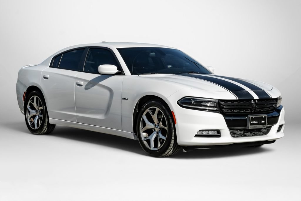 Used 2015 Dodge Charger R/T w/ Plus Group RWD image 4