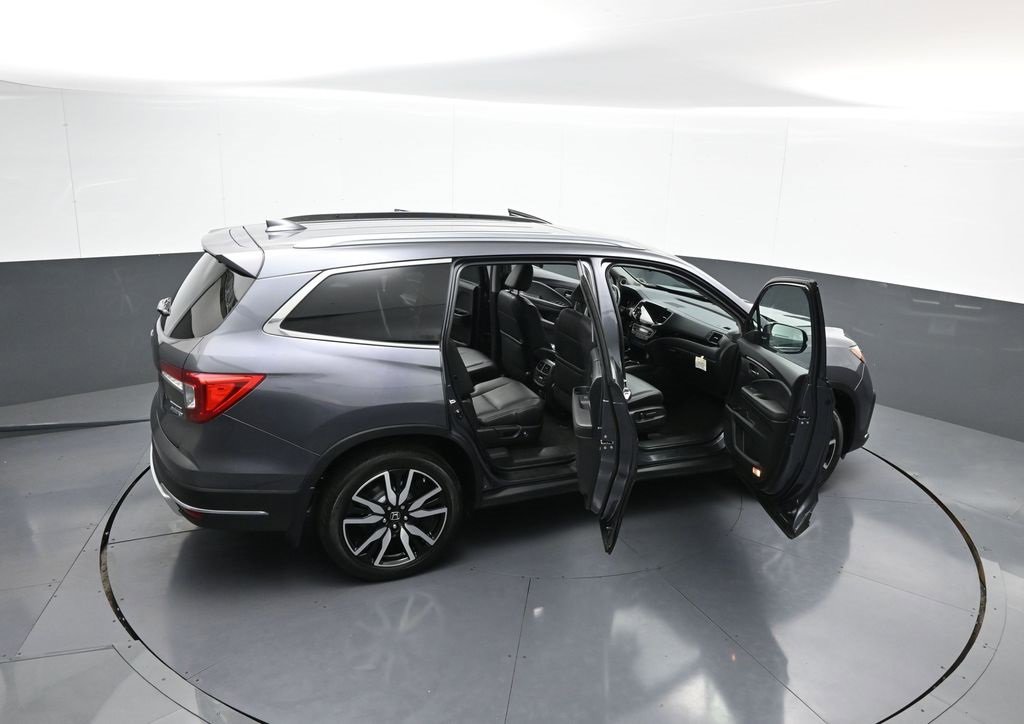 Certified 2022 Honda Pilot Touring image 48
