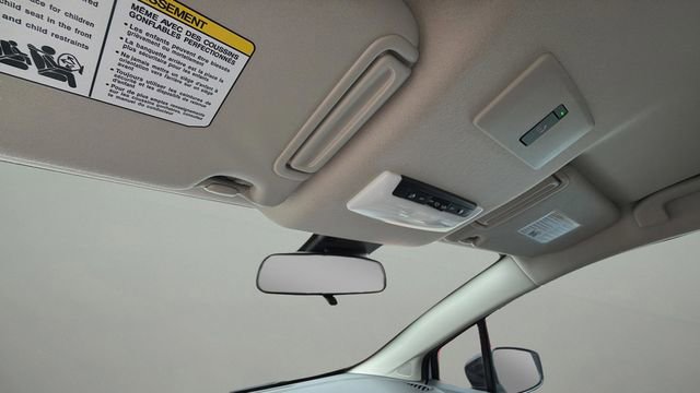 Used 2025 Nissan Versa SR w/ Trunk Package FWD image 27