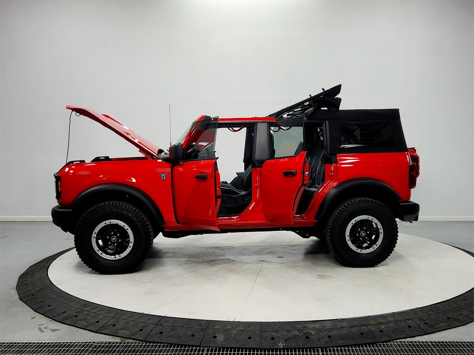 Used 2023 Ford Bronco 4-Door w/ Sasquatch Package image 12