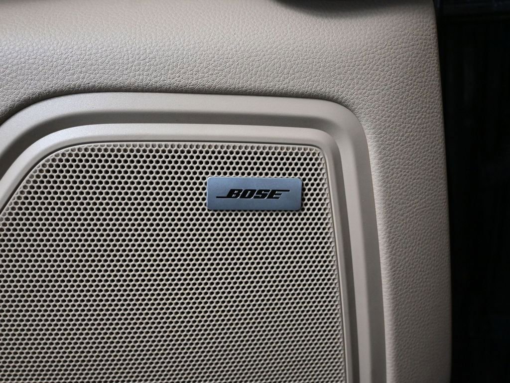 Used 2022 Porsche Macan Base image 21