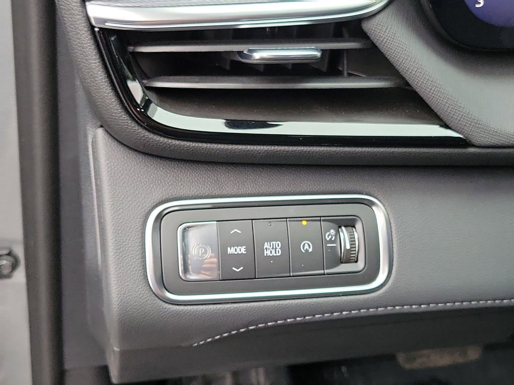 Used 2026 Buick Enclave Sport Touring w/ Power Package FWD image 6