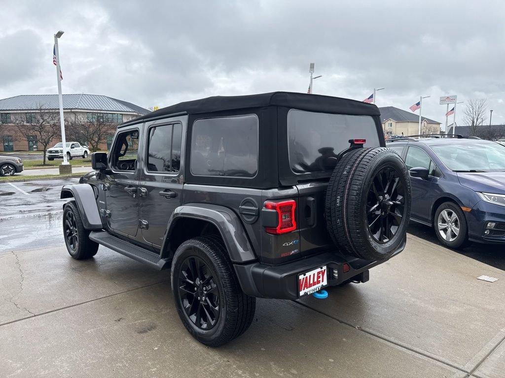 Used 2022 Jeep Wrangler Unlimited Sahara 4xe image 40