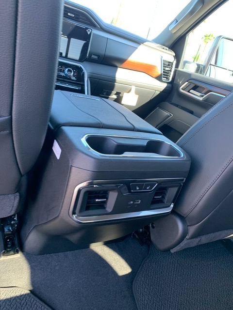 New 2026 GMC Sierra 3500 Denali w/ Denali Reserve Package AWD/4WD image 17