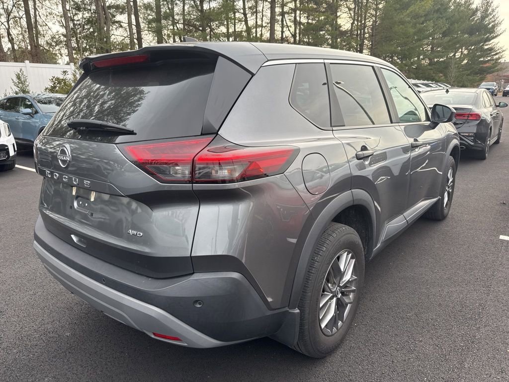 Used 2023 Nissan Rogue S image 3