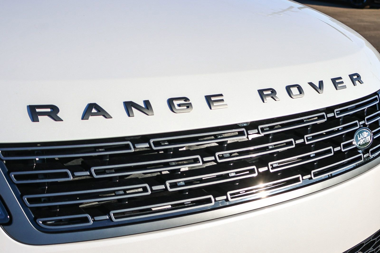 New 2026 Land Rover Range Rover Sport Dynamic SE image 16