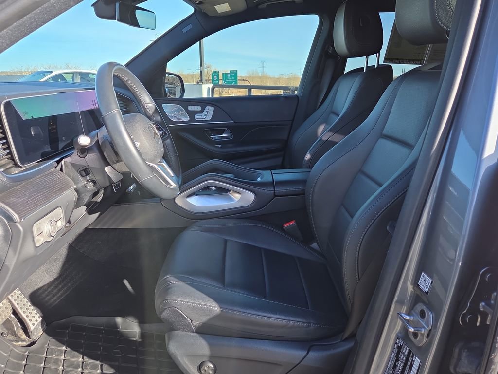 Used 2022 Mercedes-Benz GLS 450 4MATIC image 10